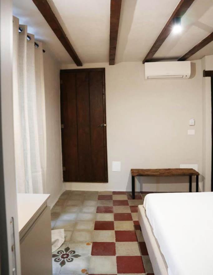 La Casetta B & B Turi Eksteriør billede